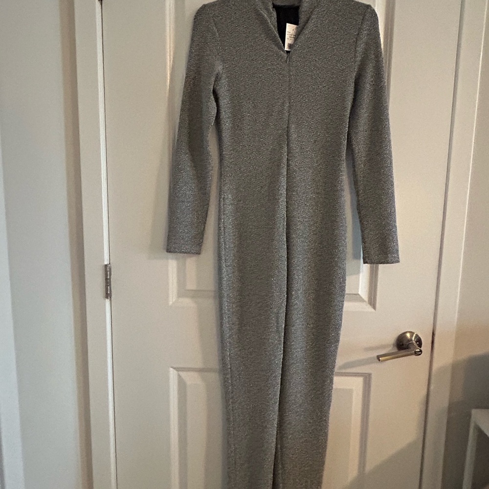LOVE 83 • Silver Shiny Sleek Jumpsuit • Medium • - Picture 7 of 10